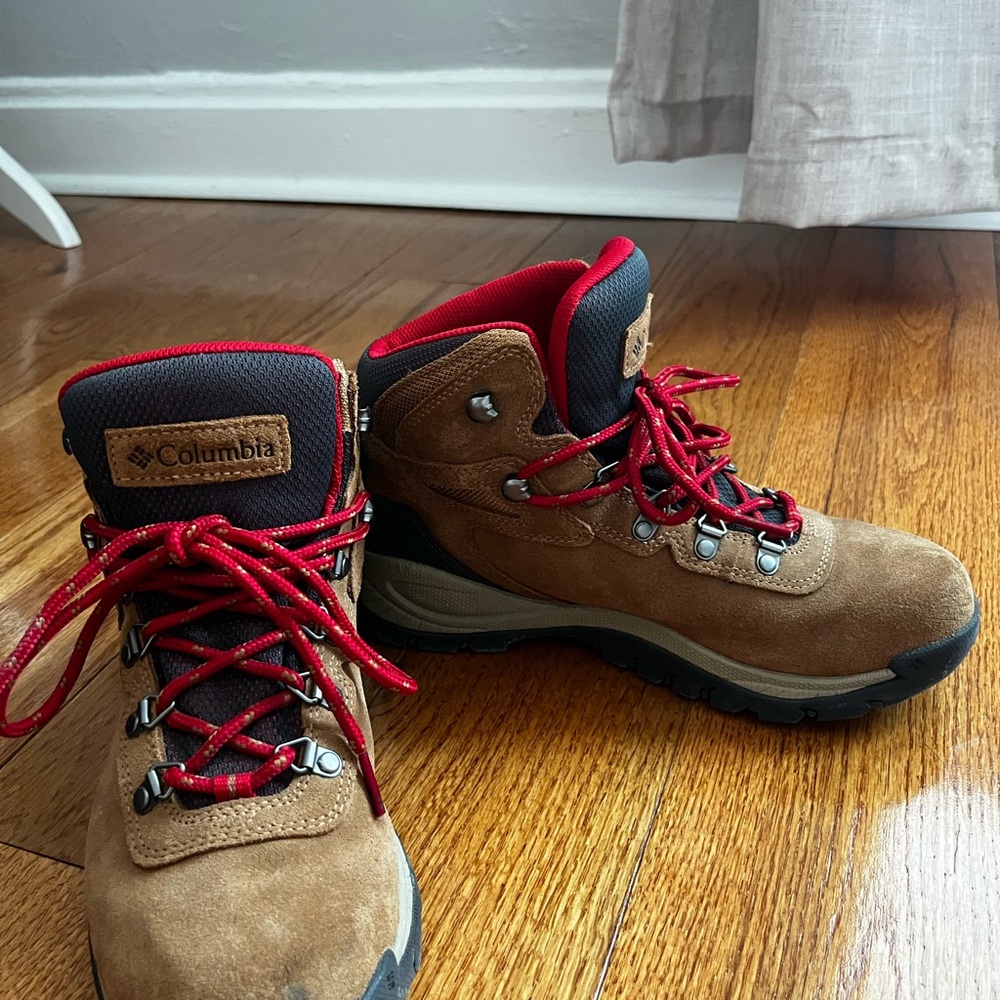 Columbia Tan Hiking Boots with Red Accents